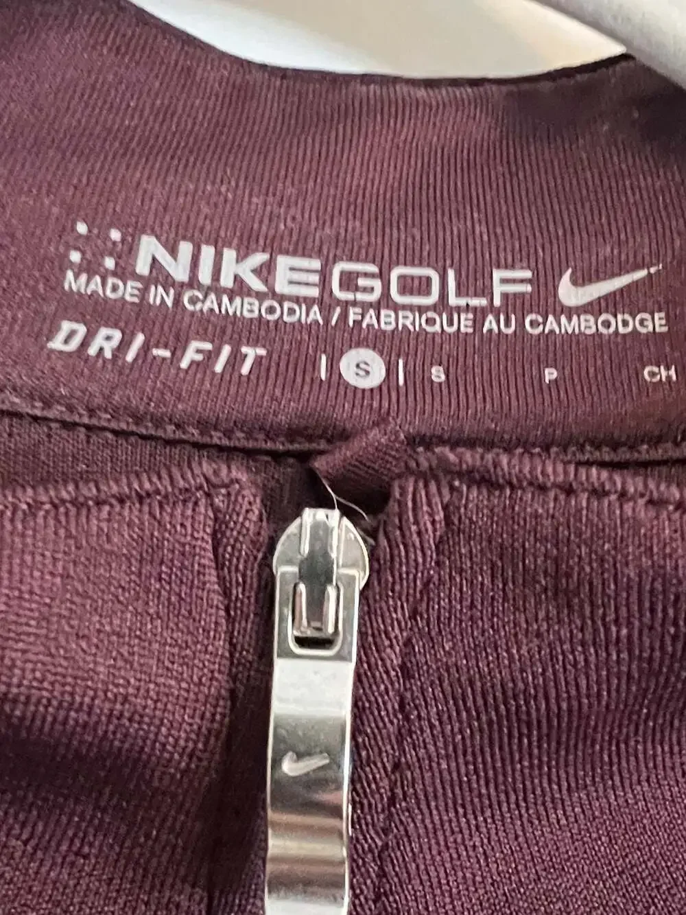 Nike Golf Dri-FIT 1/4‎ Zip Pullover, Burgundy Maroon Athleisure